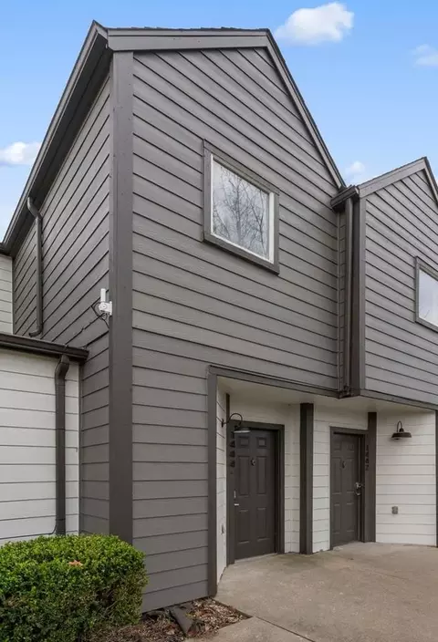 2244 N Cedarwood Ln, Springfield, MO 65803 photo 16