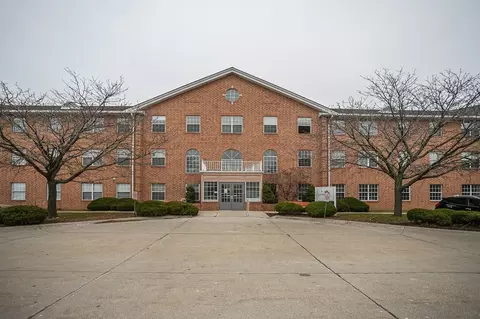 4 Gateway, Euclid, OH 44119