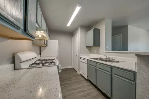 8611 Waters Edge Dr, San Antonio, TX 78245 photo 14