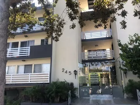 245 N Ridgewood Pl, Los Angeles, CA 90004