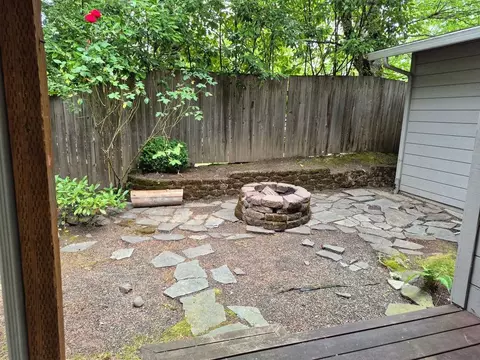 6820 SW Garden Home Rd, Raleigh Hills, OR 97223