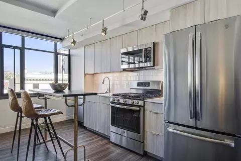 2144 California St NW, Washington, DC 20008 photo 2