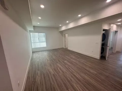 4000 Mont Clair St, Los Angeles, CA 90018