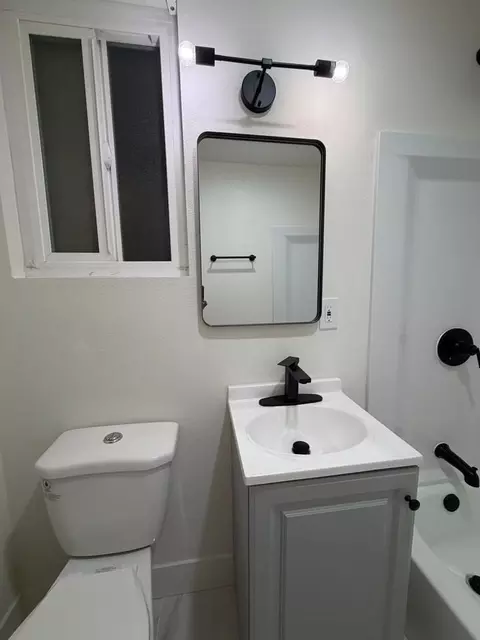 18216 Kingsdale Ave, Redondo Beach, CA 90278