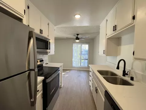 245 S Serrano Ave, Los Angeles, CA 90004