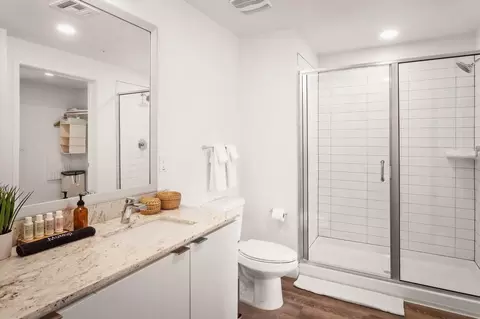 E Catalina Dr, Phoenix, AZ 85012 photo 7