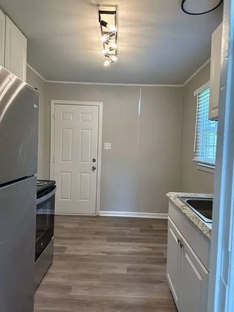 2700 Pitts Dr, Charlotte, NC 28216