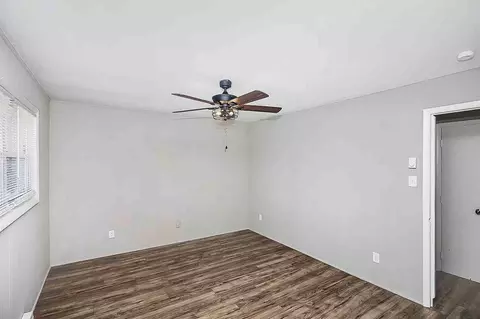 2700 Pitts Dr, Charlotte, NC 28216