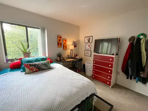 5250 Columbia Rd, North Olmsted, OH 44070