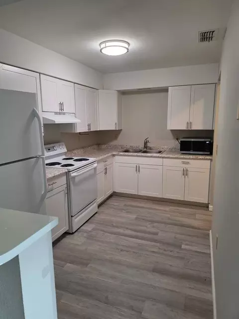 Deena Way, Winter Haven, FL 33880