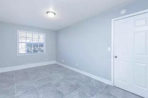 11312 N 15th St, Tampa, FL 33612
