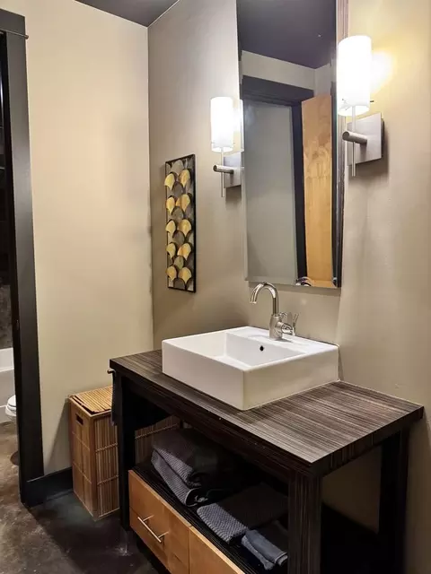 707 Prudden St, Lansing, MI 48906 photo 40