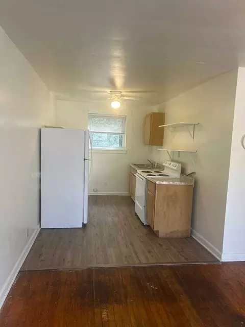 238 9th Avenue Pl SW, Hickory, NC 28602