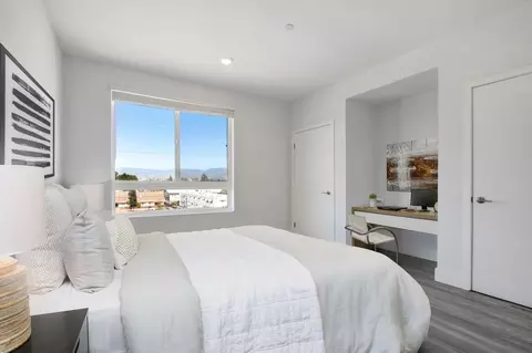 11848 Vanowen St, Los Angeles, CA 91605