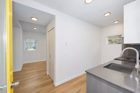 1720 14th Ave, Seattle, WA 98122