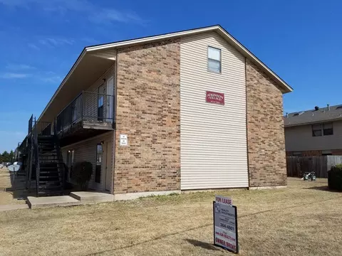 1901 E Lindsey St, Norman, OK 73071