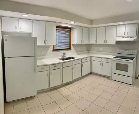4022 N Avers Ave, Chicago, IL 60618