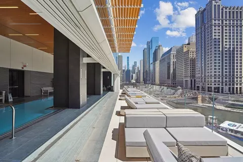 313 W Wolf Point Plaza Dr, Chicago, IL 60654 photo 46