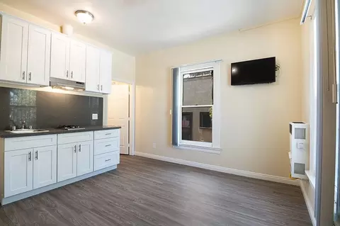 1017 S Burlington Ave, Los Angeles, CA 90006