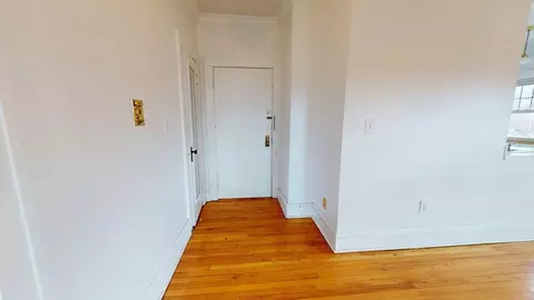 2546 Kenilworth Rd, Cleveland Heights, OH 44106