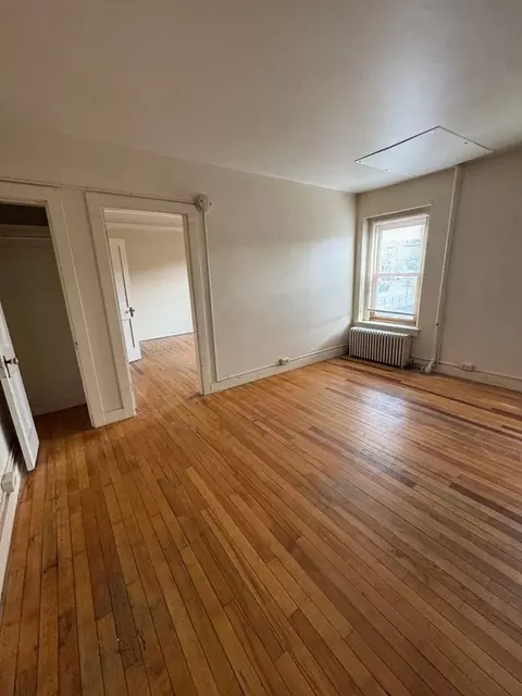 57 Broad St, Claremont, NH 03743