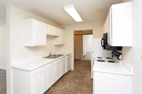 6003 S Cliff Ave, Sioux Falls, SD 57108 photo 3