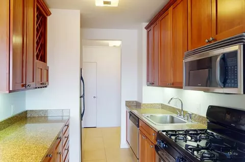 665 S Skinker Blvd, Saint Louis, MO 63105