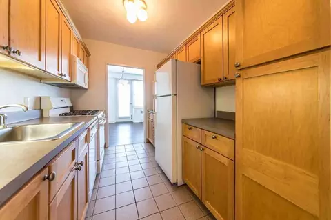 665 S Skinker Blvd, Saint Louis, MO 63105