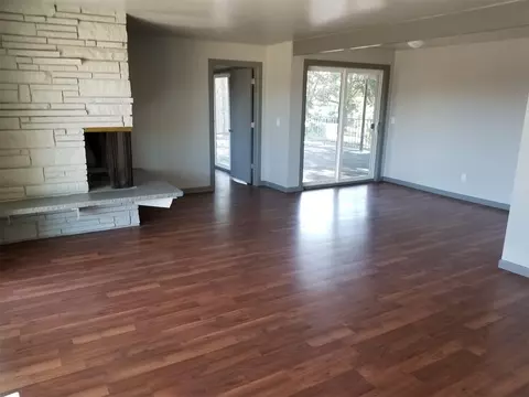 30 Thunderbird Pkwy SW, Lakewood, WA 98498