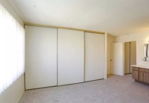 633 Ascot Dr, Vista, CA 92083