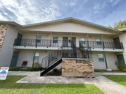 105 W Reagan Ave, Copperas Cove, TX 76522