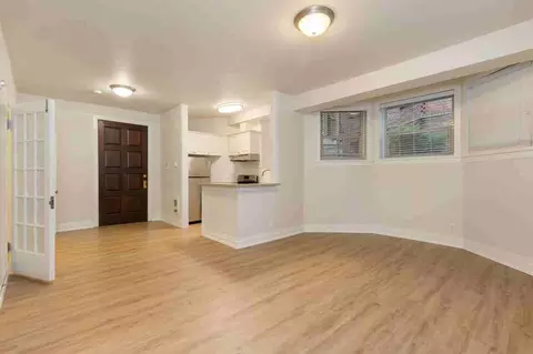 305 Bellevue Ave E, Seattle, WA 98102