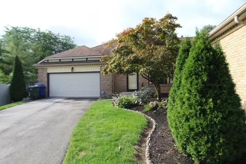 1959 Bayswater Dr, Columbus, OH 43235