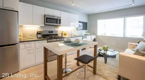 1824 Lakeshore Ave, Oakland, CA 94606