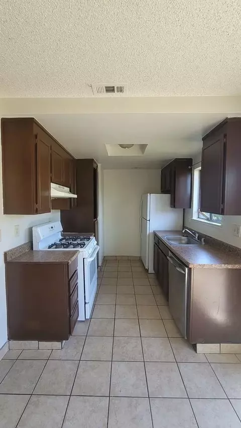 8037 N El Dorado St, Stockton, CA 95210 photo 28