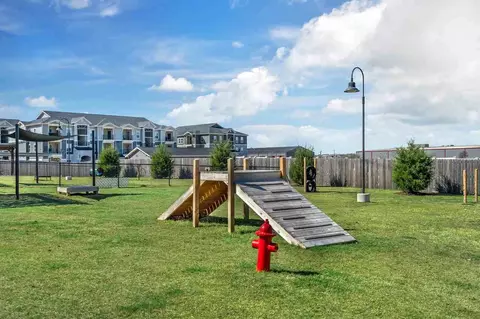 12605 Vantage Pkwy, Burleson, TX 76028 photo 9
