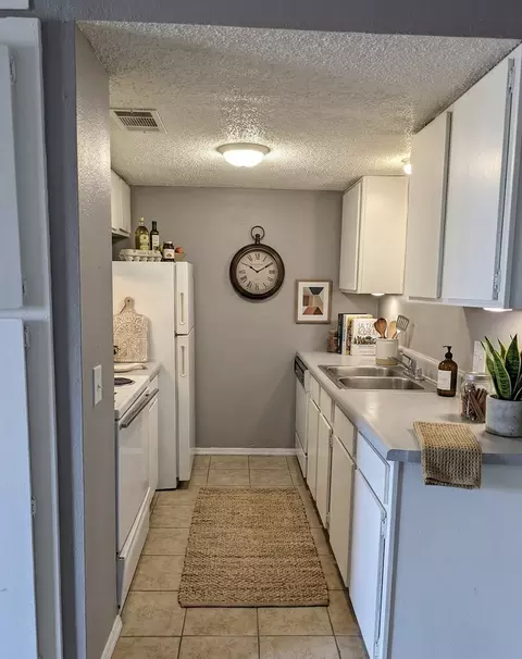 1900 N Rockwell Ave, Bethany, OK 73008 photo 21