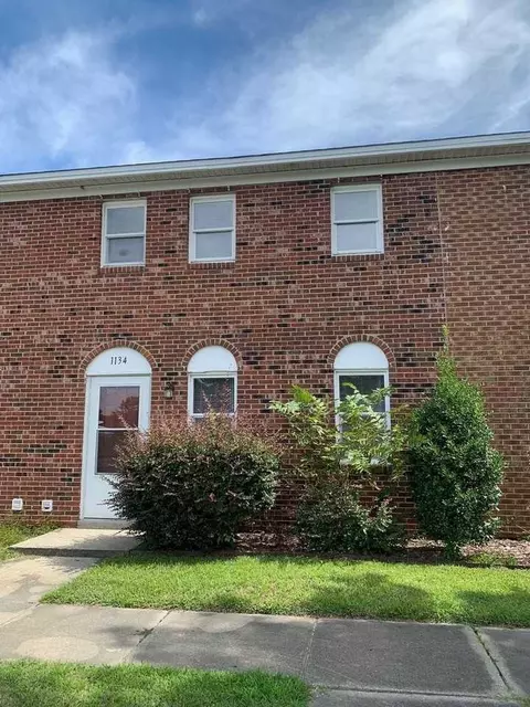 940 Runyon Rd, Washington, NC 27889