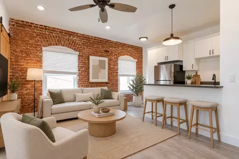 3048 W 12th St, Los Angeles, CA 90006