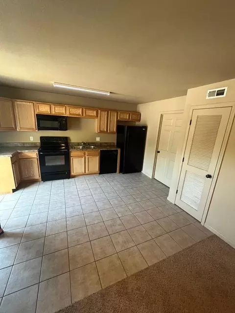 16524 Hunters Ridge Ln, Saint Robert, MO 65584