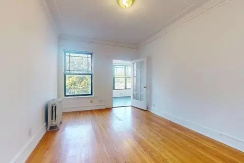 5300 S Greenwood Ave, Chicago, IL 60615