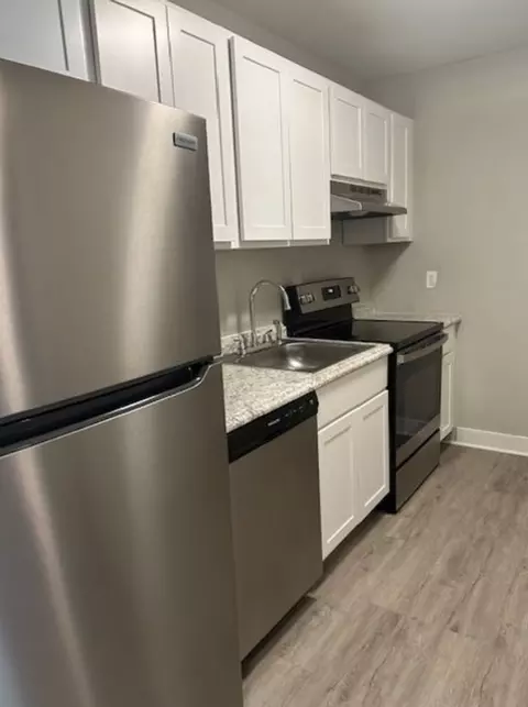 2112 Riverside Dr, Richmond, VA 23225