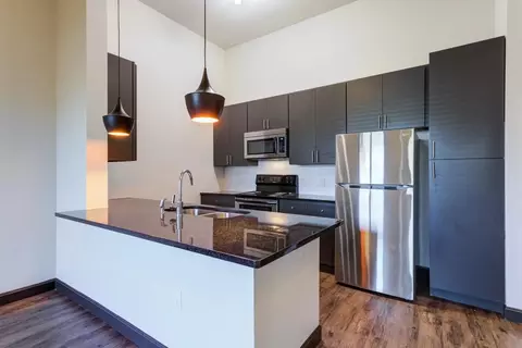 1701 Broad St, Chattanooga, TN 37408 photo 4