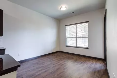 1701 Broad St, Chattanooga, TN 37408 photo 8