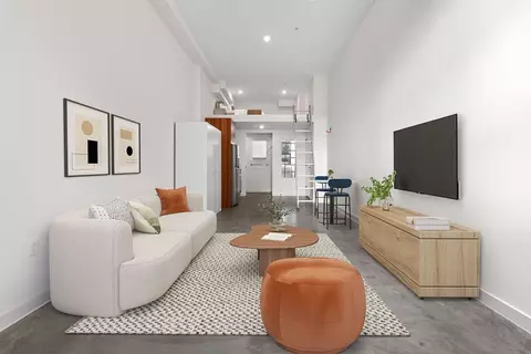 5933 Monterey Rd, Los Angeles, CA 90042