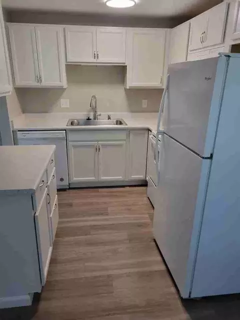 931 9th St SE, Puyallup, WA 98372