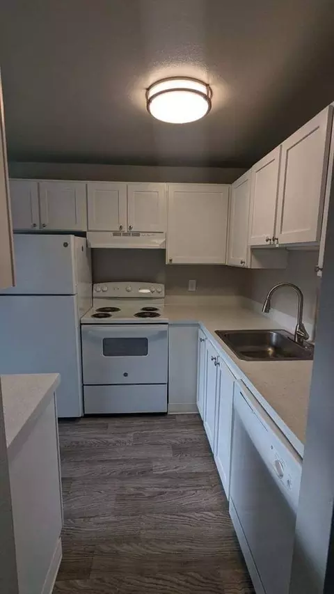 931 9th St SE, Puyallup, WA 98372