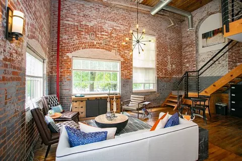 110 Field St, Newnan, GA 30263