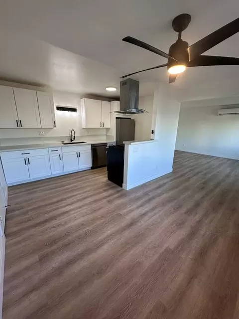 555 8th St, Imperial Beach, CA 91932
