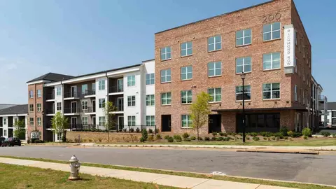 2950 Richmond Row Dr, Suwanee, GA 30024